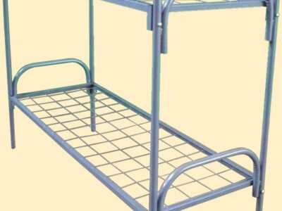 В госпитали и дома престарелых кровати металлические