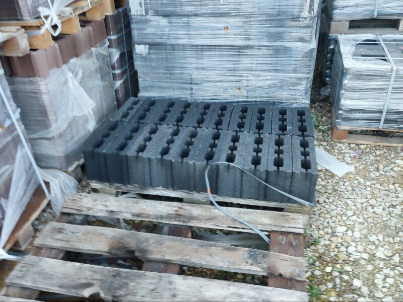 Бордюрный камень в Крыму